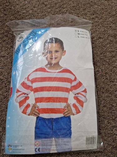 Where wally top and hat - where's,